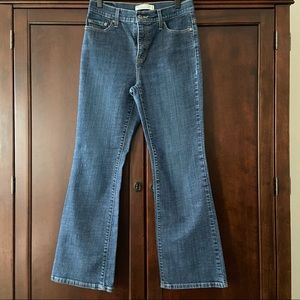Levi’s Perfectly Slimming Boot Cut 512 Size 10S